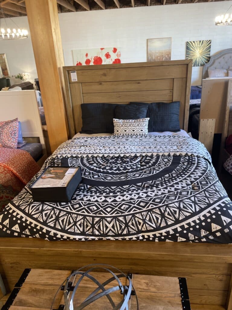 Queen Sized Comforter Set