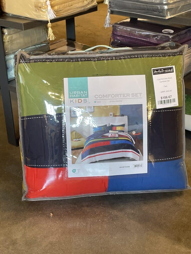 Twin Sized Comforter Set