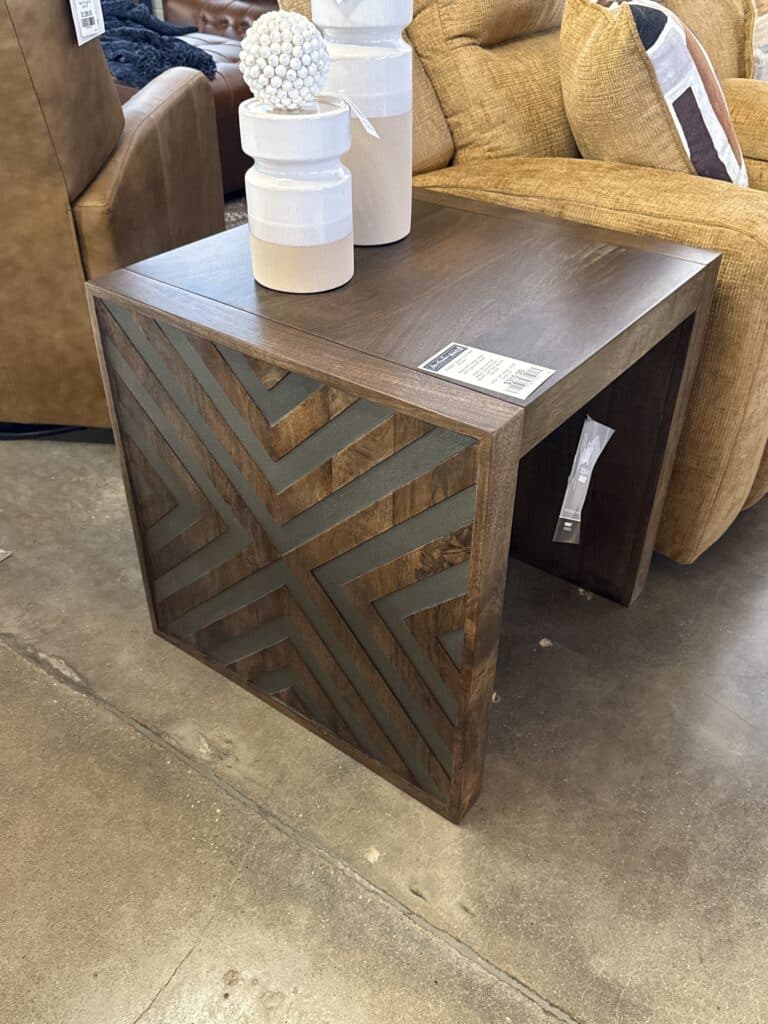 Dreggan End Table