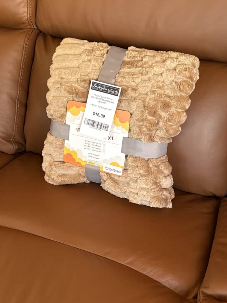 50"x60" Plush Flunnel Throw Blanket