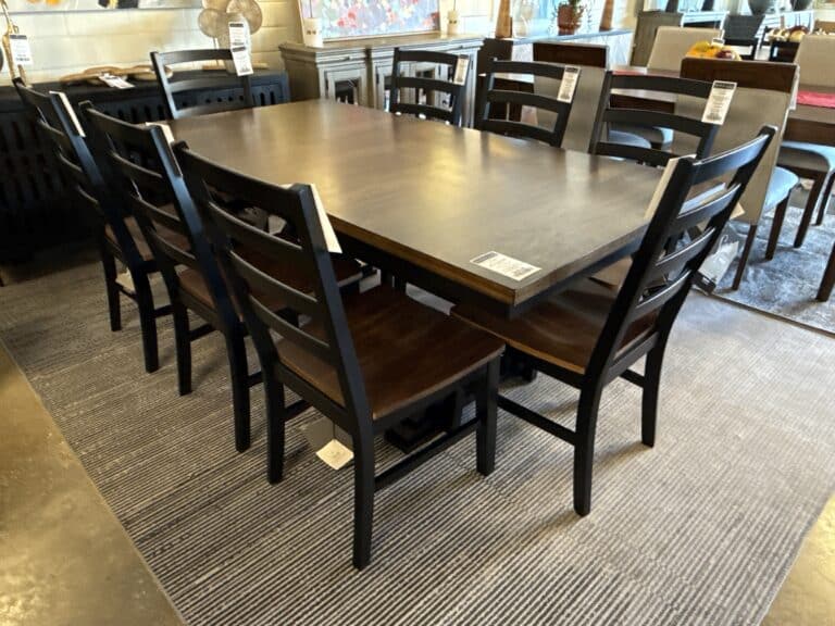 Wildenauer Dining Table & Chairs