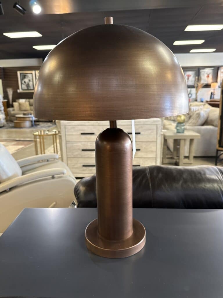 Wendfield Metal Table Lamp