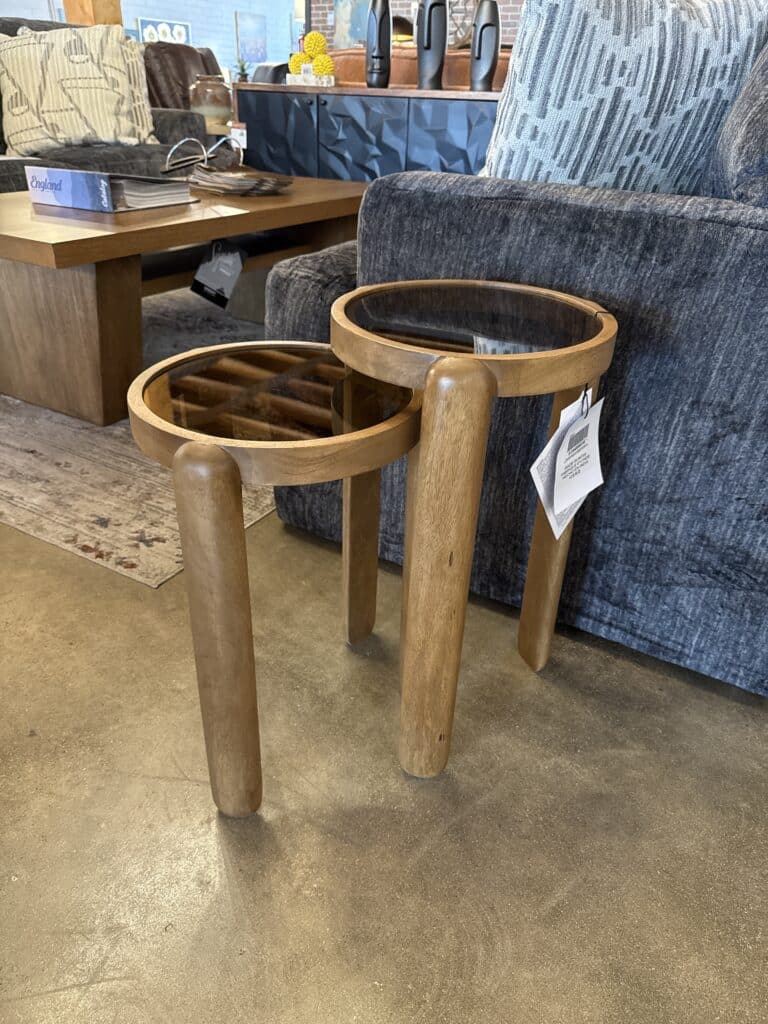 Jossor Accent Table Set