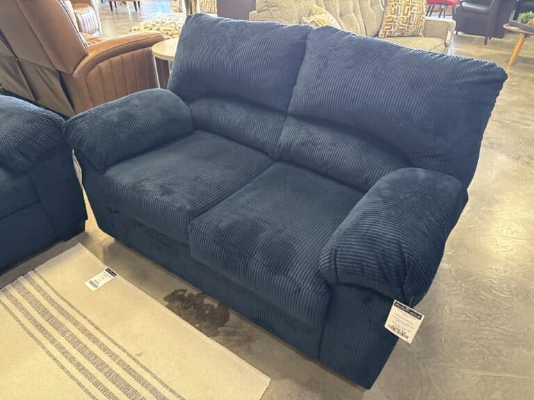 Simplejoy Navy Loveseat
