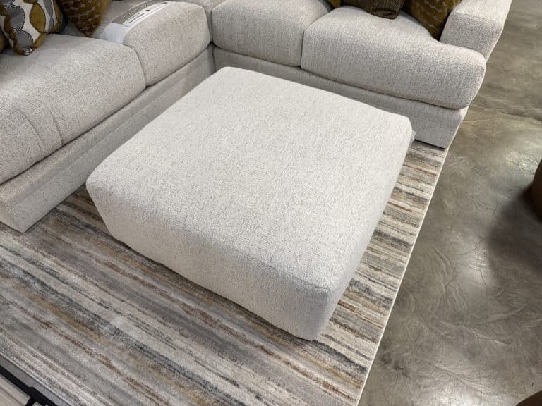 Tori Ottoman