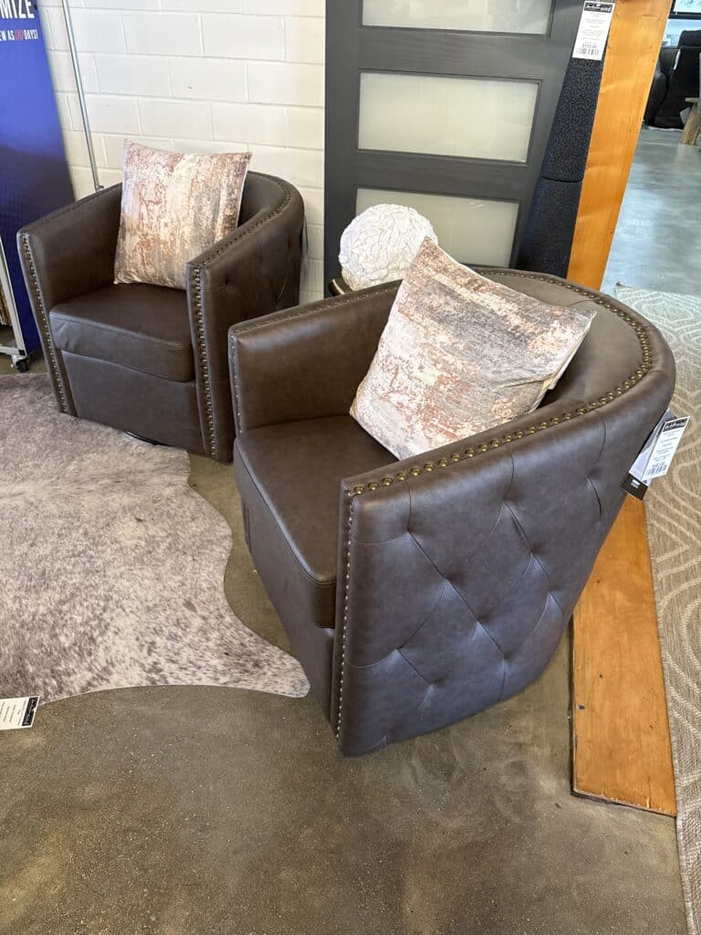 Brentlow Swivel Chair