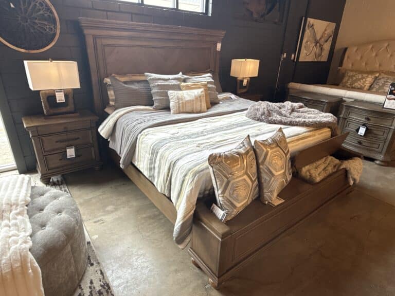 Karallin King Panel Storage Bed