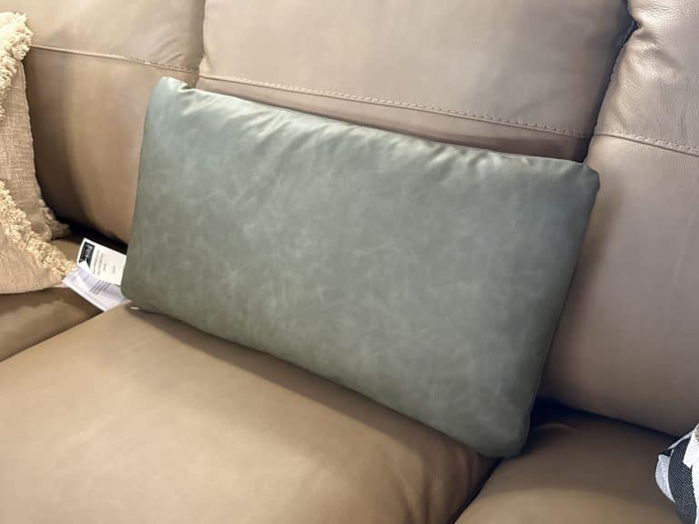 Danvale Pillow (Green)
